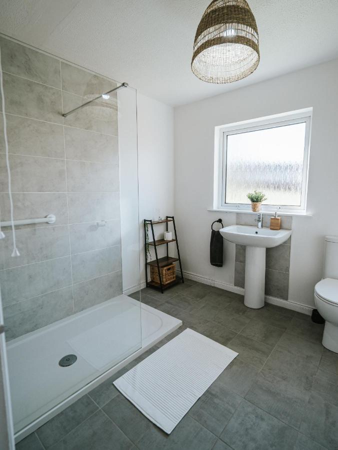 Tideaway - Cosy Seaside Village Bungalow Near Beach Castlerock Luaran gambar
